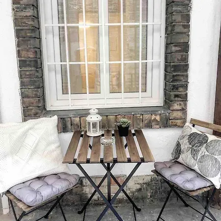 Apartman With Ac & Netflix *