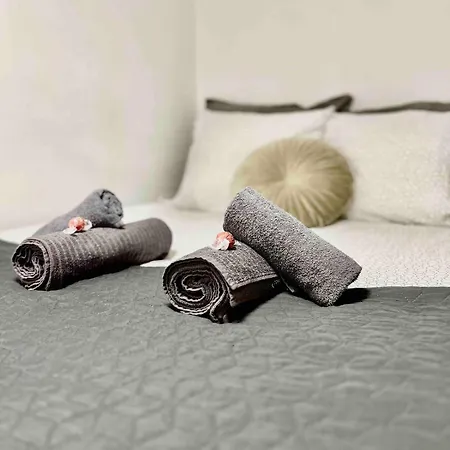 Apartman With Ac & Netflix