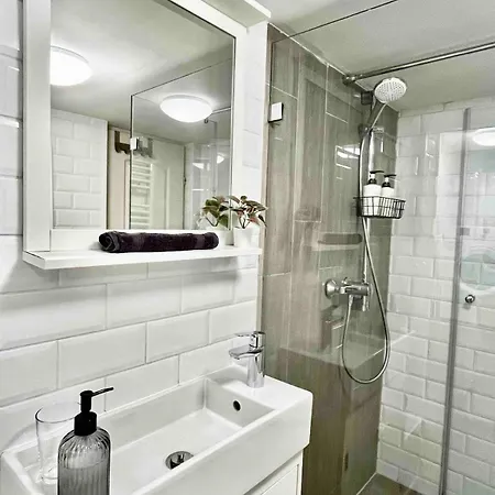 Apartament With Ac & Netflix Budapesta